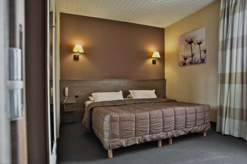 Brit Hotel Le Surcouf Σεν Μαλό Δωμάτιο φωτογραφία