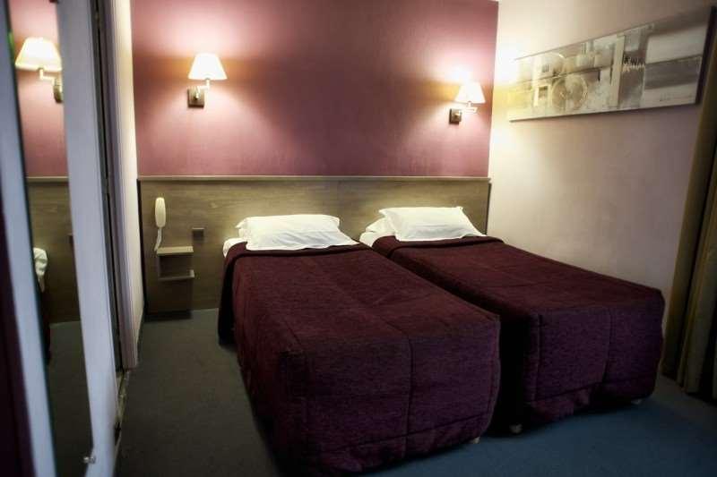 Brit Hotel Le Surcouf Σεν Μαλό Δωμάτιο φωτογραφία